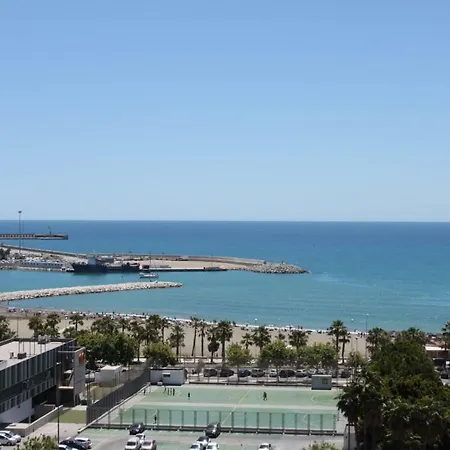 Apartamento Plaza Reina * Malaga